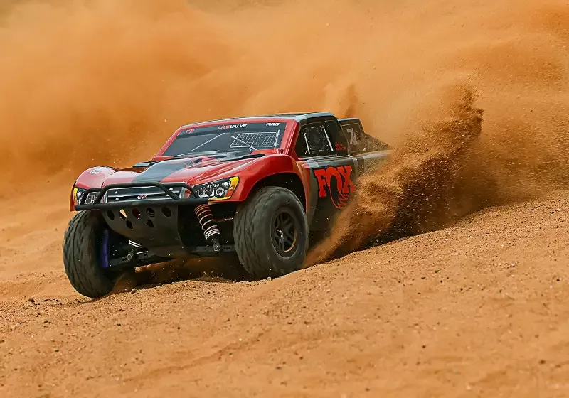 1/10 Slash 4×4, Brushless, SCT, RTR: Fox
