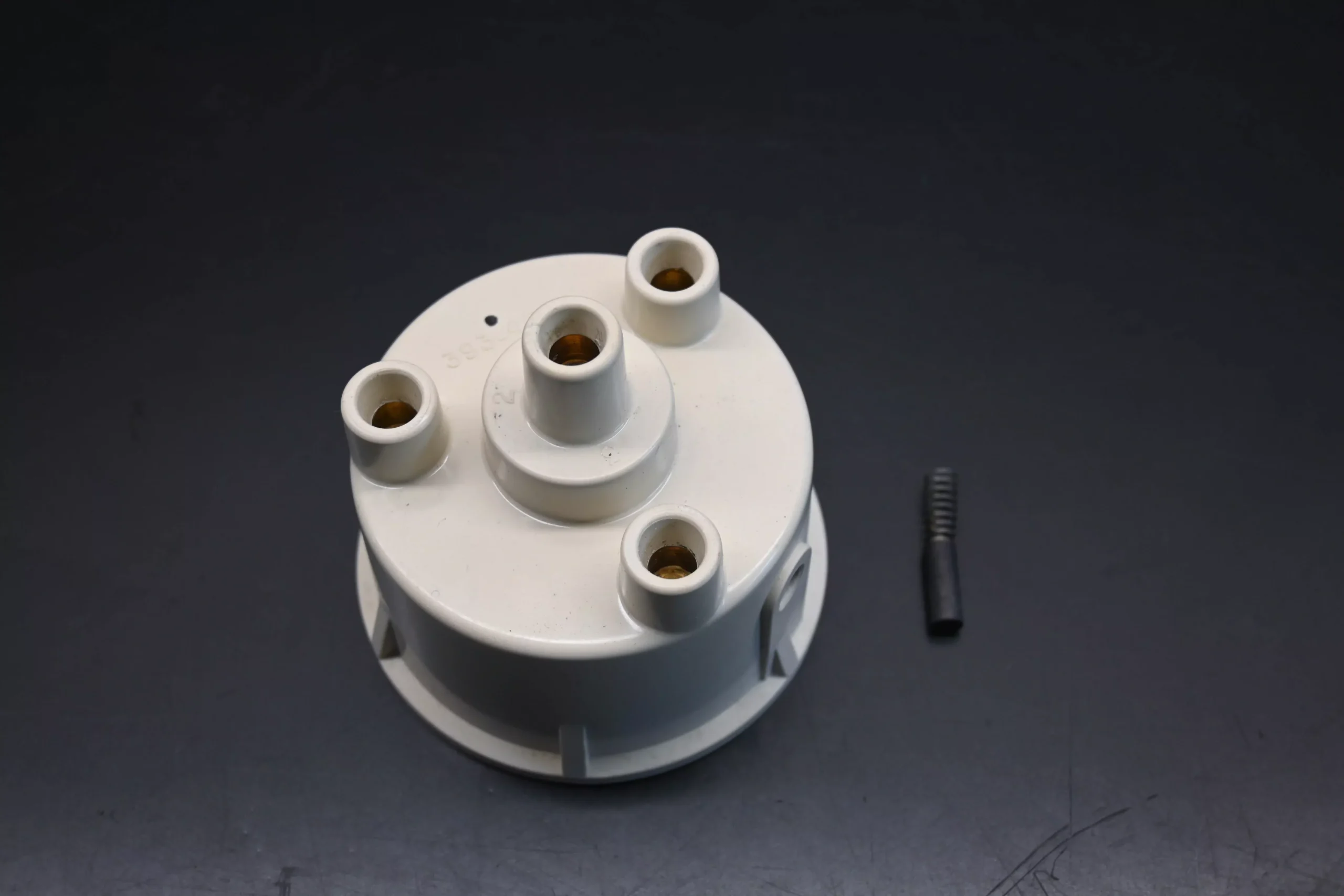 Aftermarket 393-4606A 2 Distributor Cap Qty 1 NOS