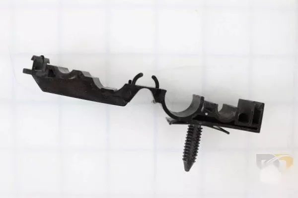 Clip 5/8 X 5/16 A/C Line w/ Xmas (0.245) E90149