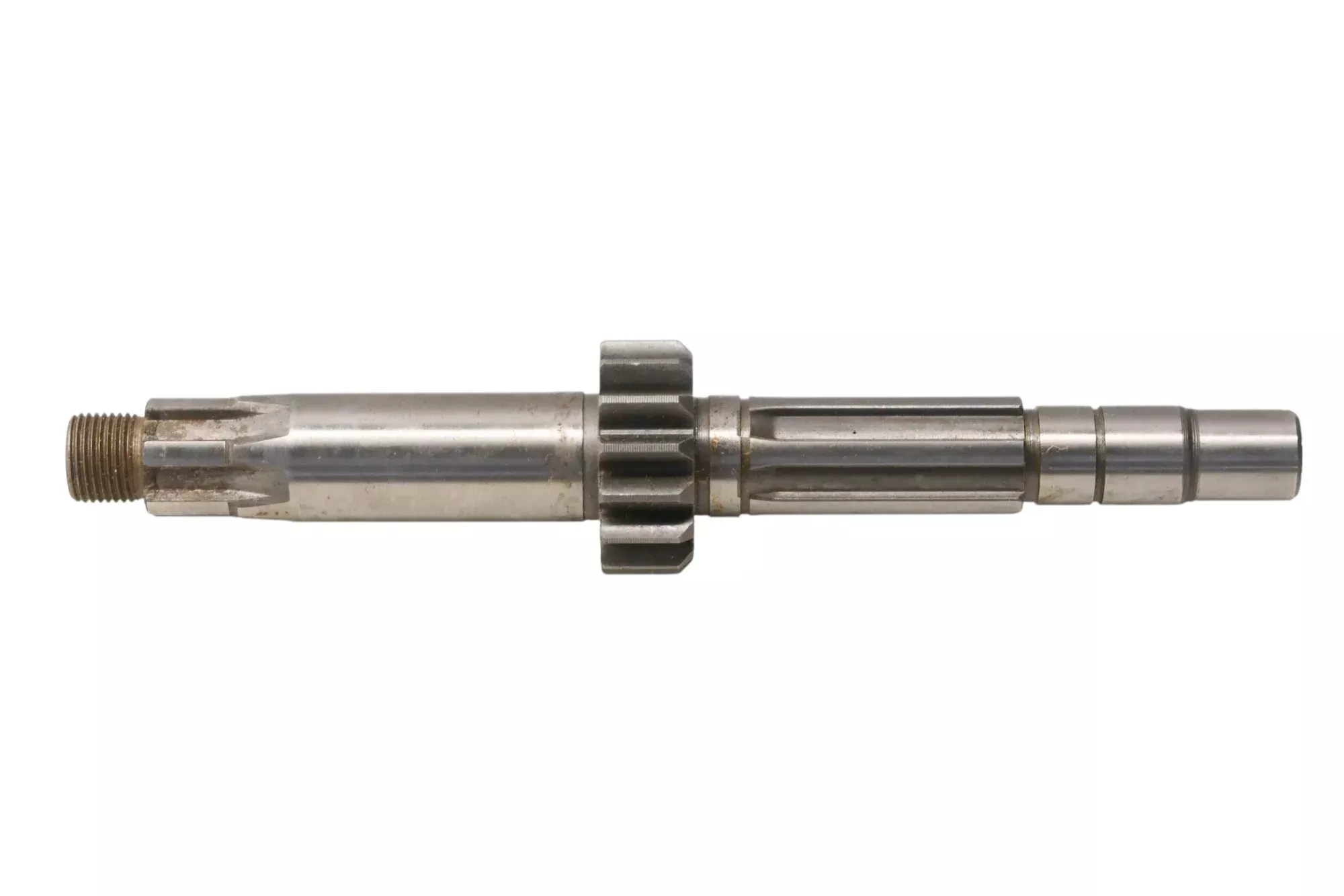 New OEM Yamaha 353-17411-72-00 Main Axle NOS